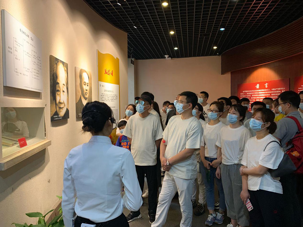 8-华中区域组织全体员工赴长沙开慧镇开展党史学习教育。。。。。。.jpg